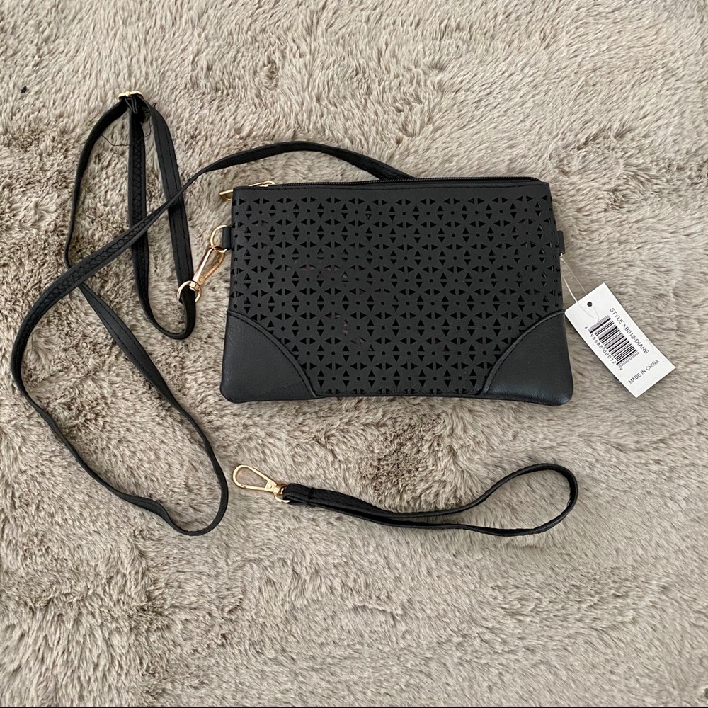 $8 or 3 for $20‼️CLEARANCE‼️Crossbody/Wristlet - Picture 2 of 6